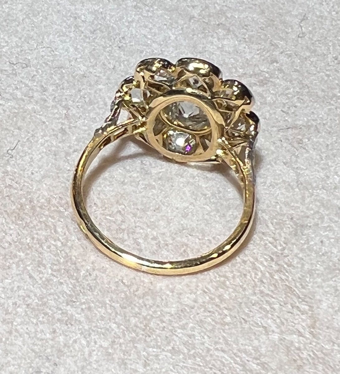 18ct Gold Ring Set With Old Cut Diamonds-photo-3
