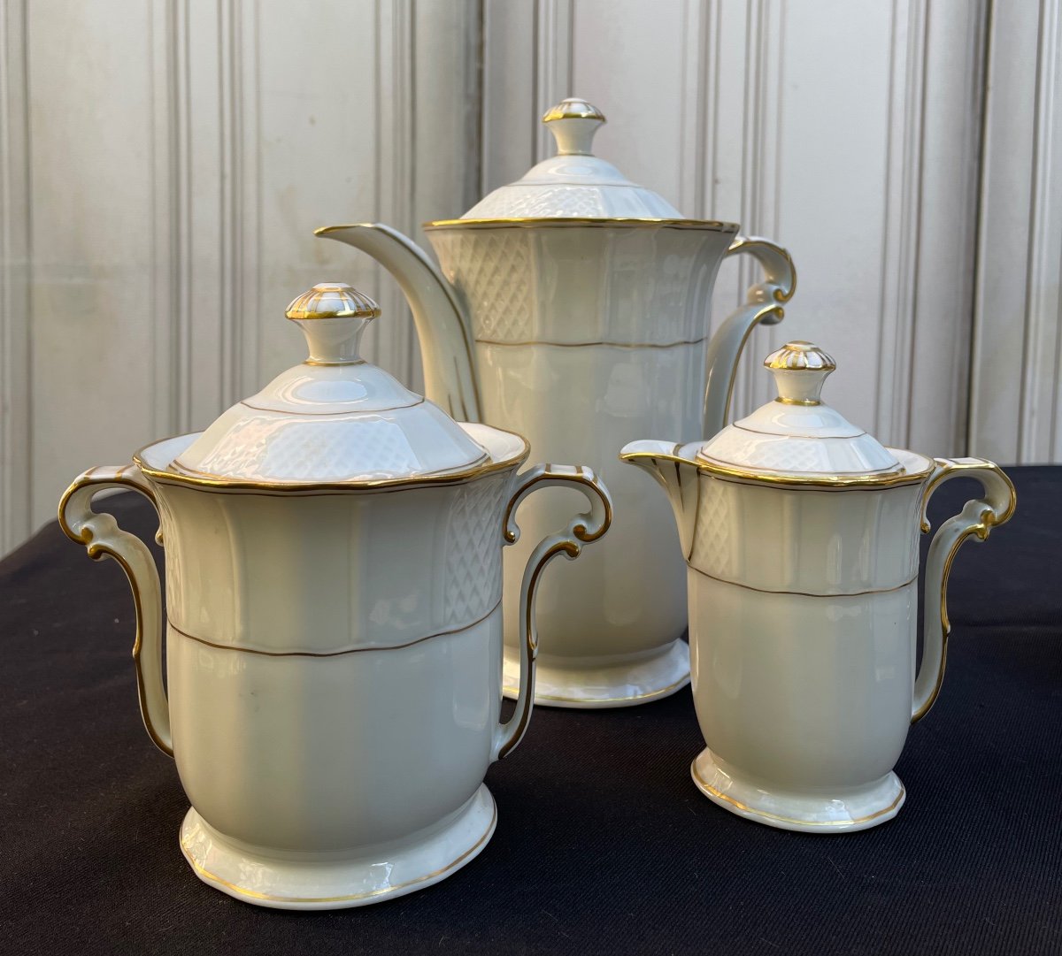 Mamison Bernardaud Coffee Server Malmaison Model White Porcelain And Classic Gold -photo-2