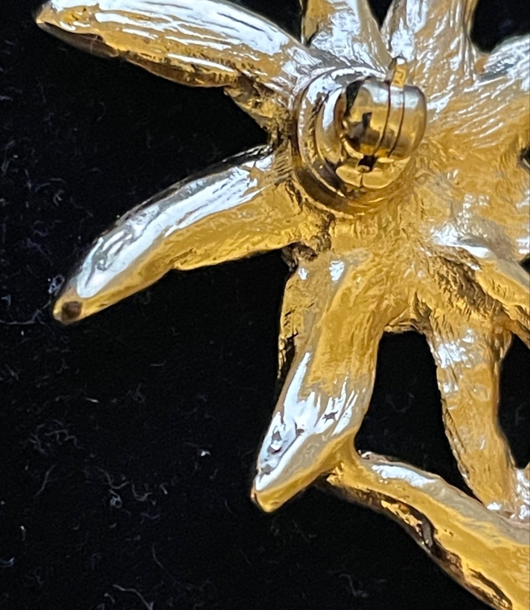 Yves Saint Laurent Couture Brooch Gold Metal Made In France Couture Jewelry Sun Brooch-photo-8