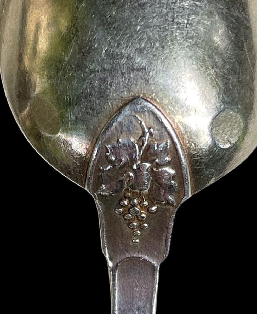 12 CUILLÈRES À MOKA ERCUIS EN MÉTAL ARGENTÉ STYLE ART NOUVEAU ARGENTERIE RAISIN FEUILLE VIGNE  -photo-3