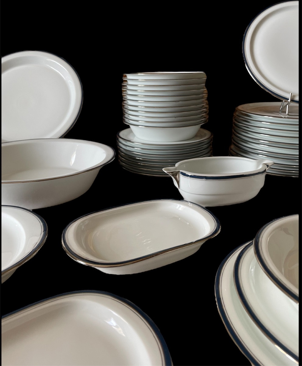 SERVICE DE TABLE HAVILAND MODÈLE SKANDIA  PORCELAINE LISERÉ BLEU ET ARGENT-photo-2