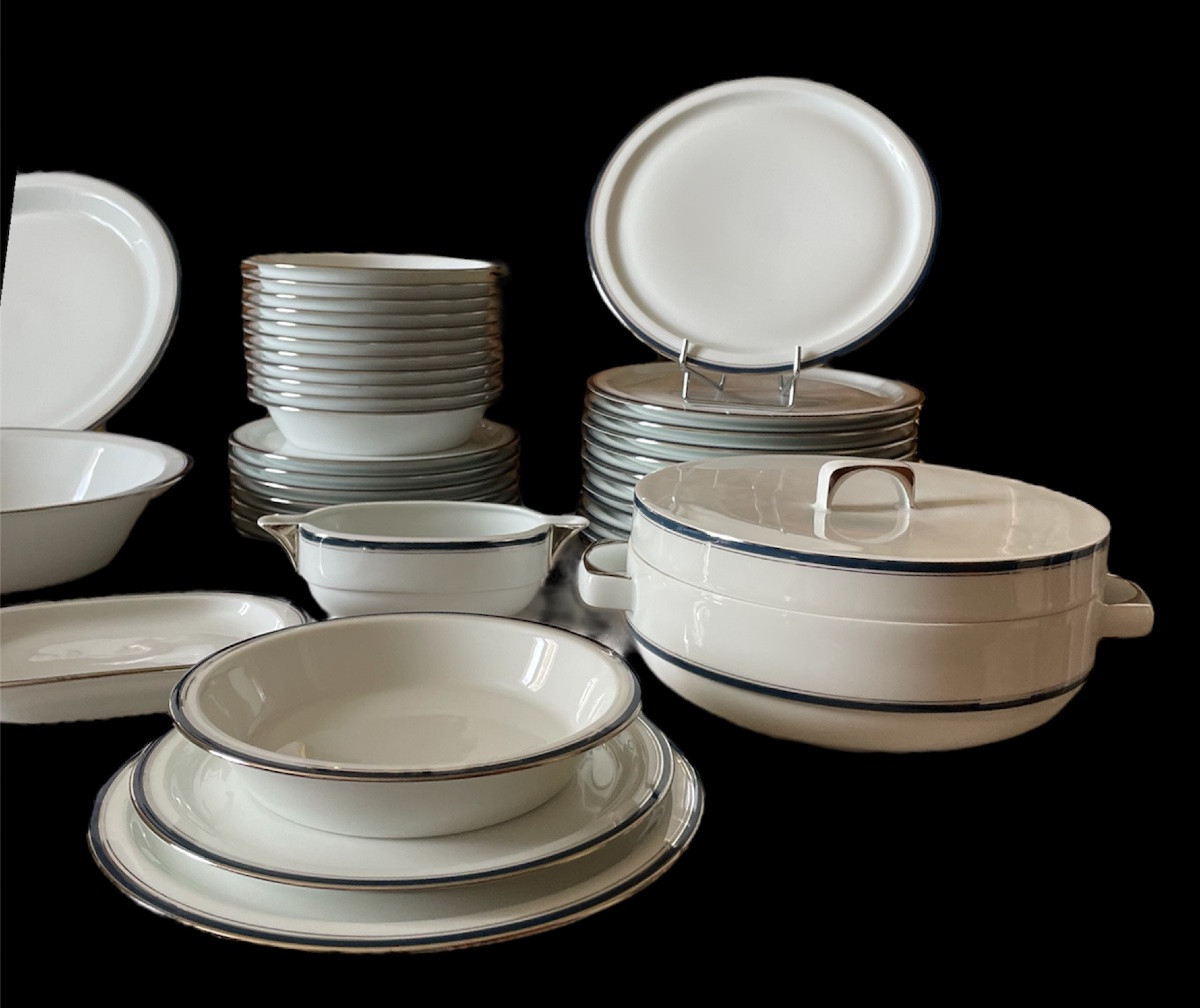 SERVICE DE TABLE HAVILAND MODÈLE SKANDIA  PORCELAINE LISERÉ BLEU ET ARGENT-photo-4