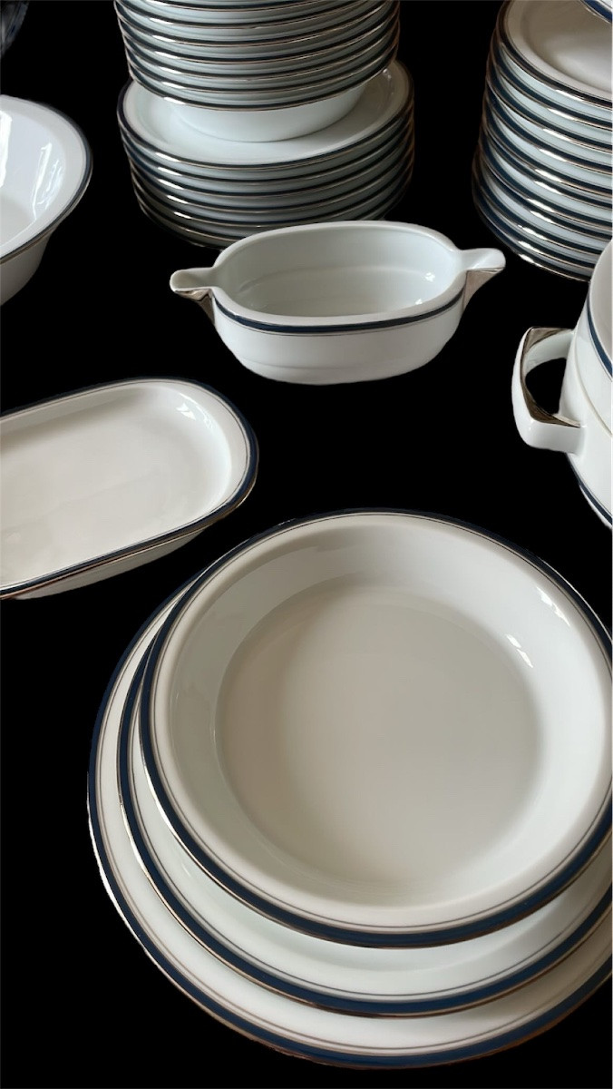 SERVICE DE TABLE HAVILAND MODÈLE SKANDIA  PORCELAINE LISERÉ BLEU ET ARGENT-photo-8