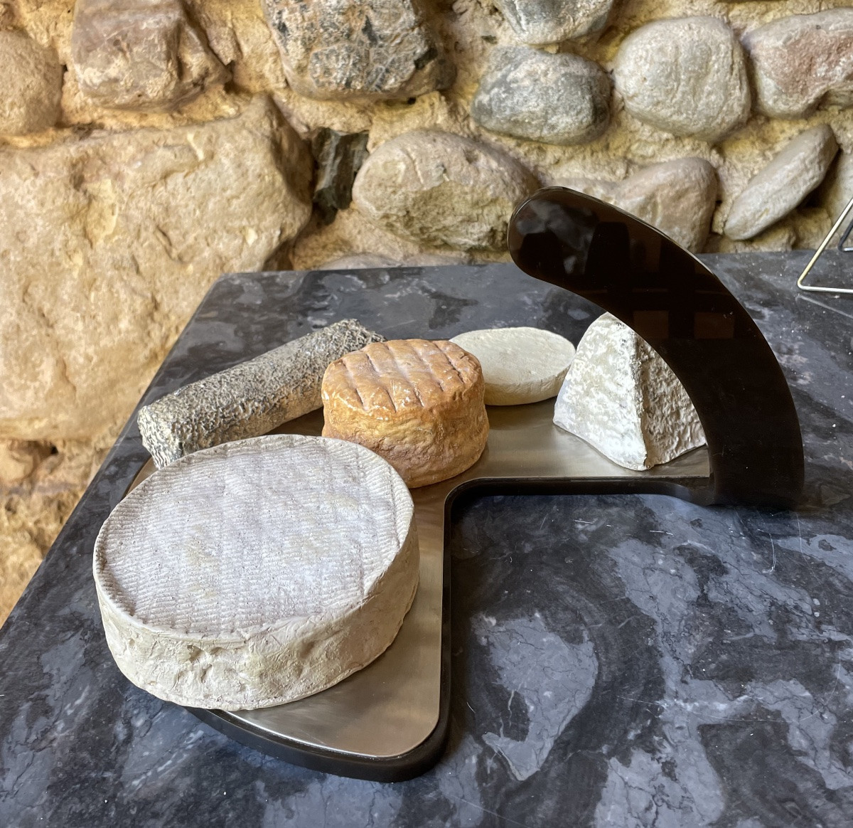 Cheese Board From Maison Christofle In Plexiglasses And Steel Christofle Steel Collection -photo-3
