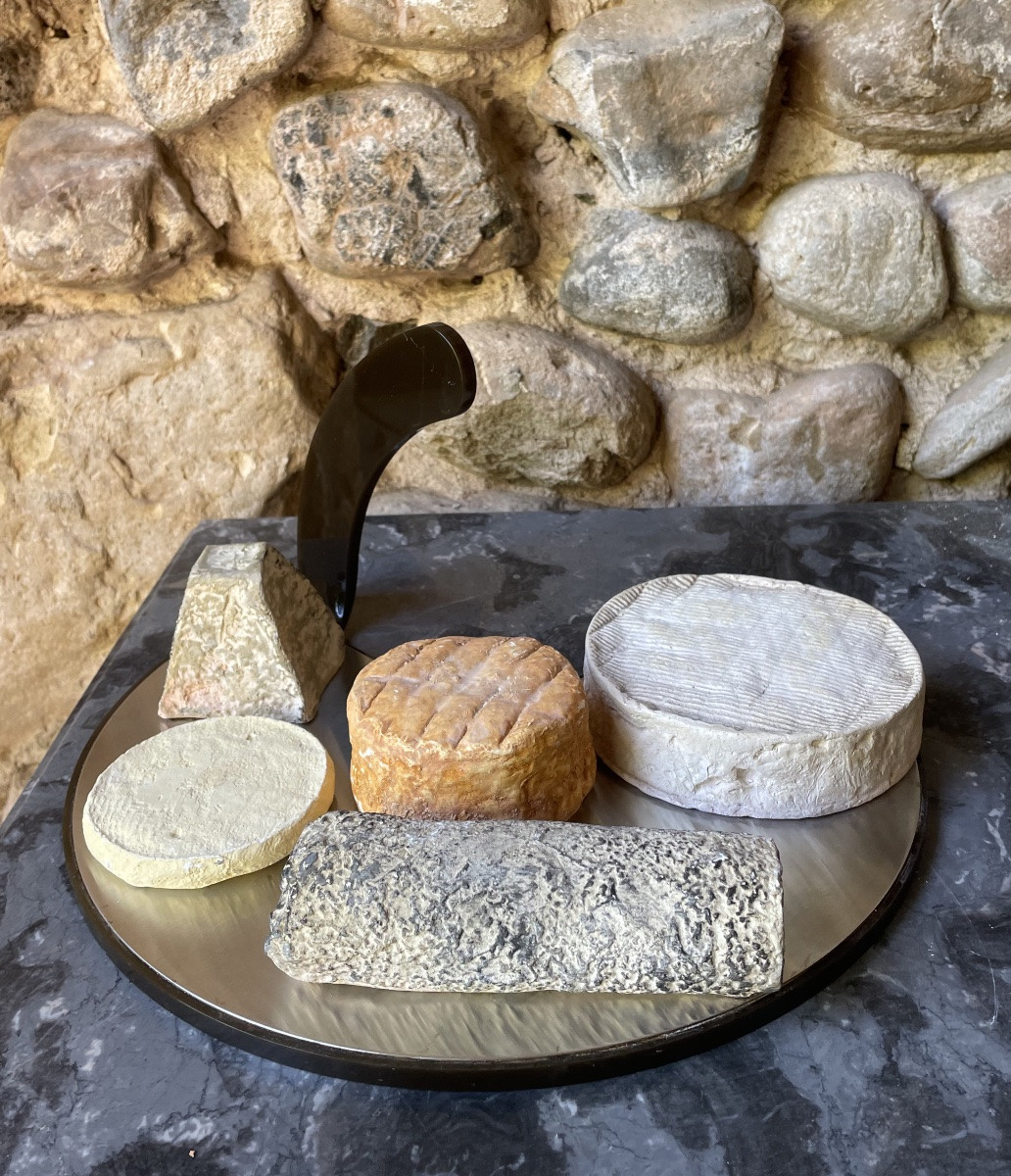 Cheese Board From Maison Christofle In Plexiglasses And Steel Christofle Steel Collection -photo-4