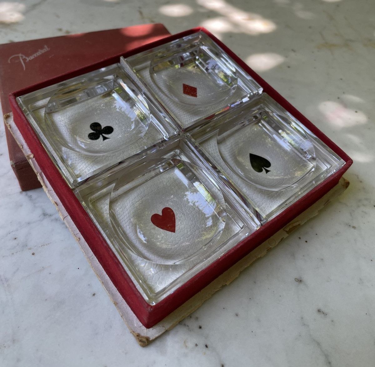 Set Of 4 Art Deco Ashtrays Or Pocket Trays From Baccarat In Card Colors -photo-2