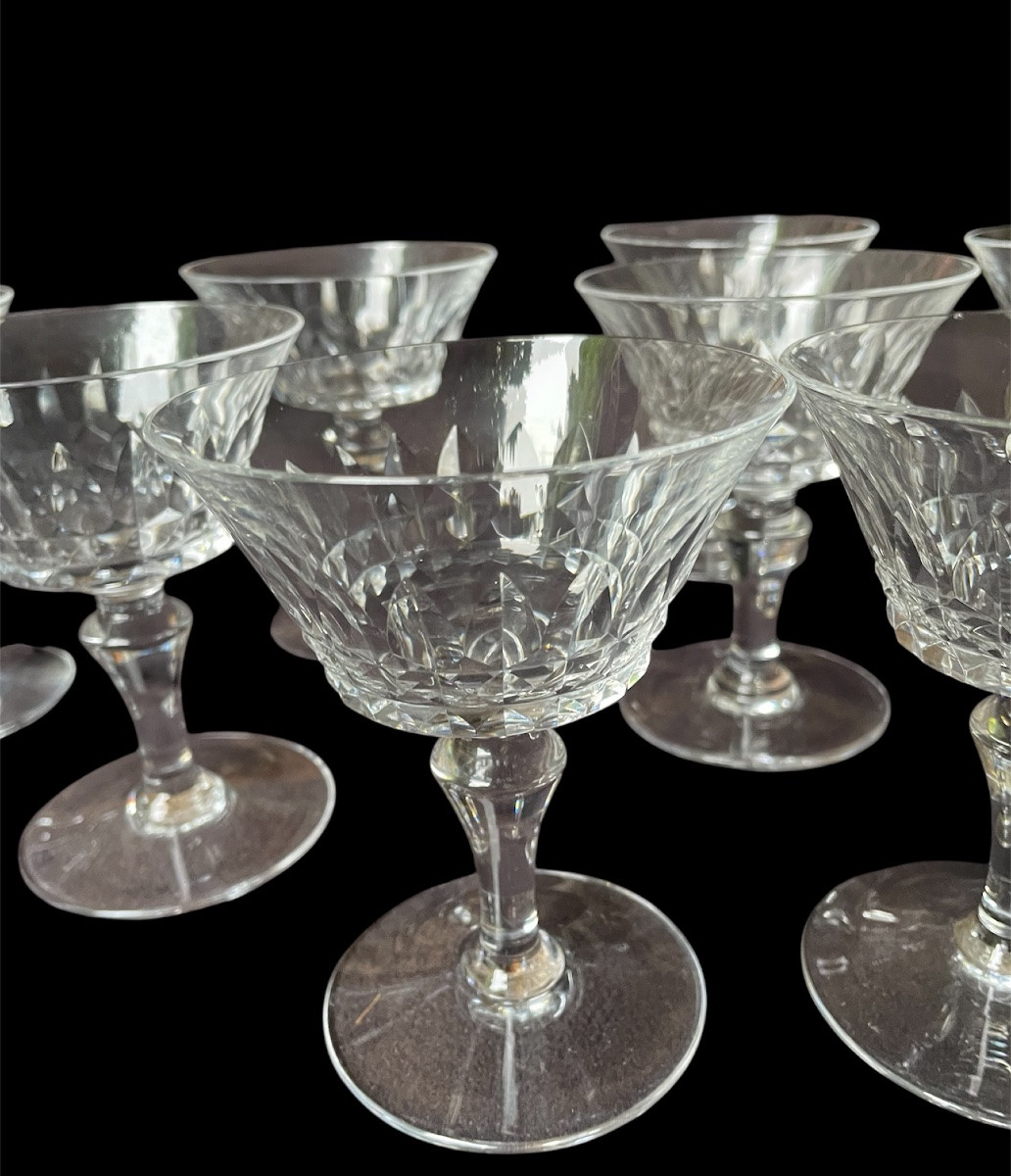 SÉRIE DE 9 COUPES À CHAMPAGNE MODÈLE  PICADILLY DE LA CRISTALLERIE DE BACCARAT SERVICE DE VERRE-photo-1