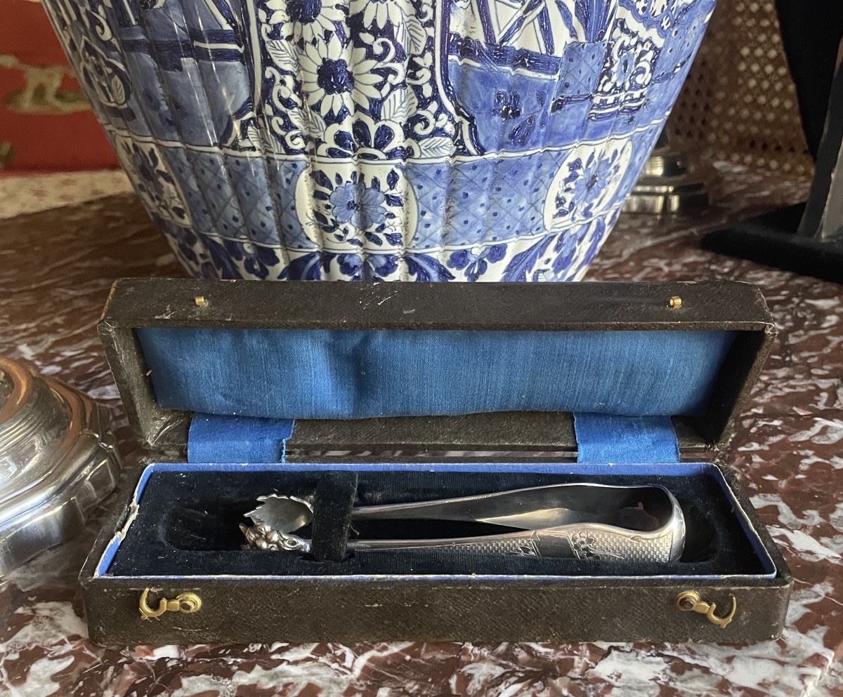 PINCE À  SUCRE EN ARGENT MASSIF DE L'ORFÈVRE EDMOND BONNESOEUR  NAPOLÉON III  