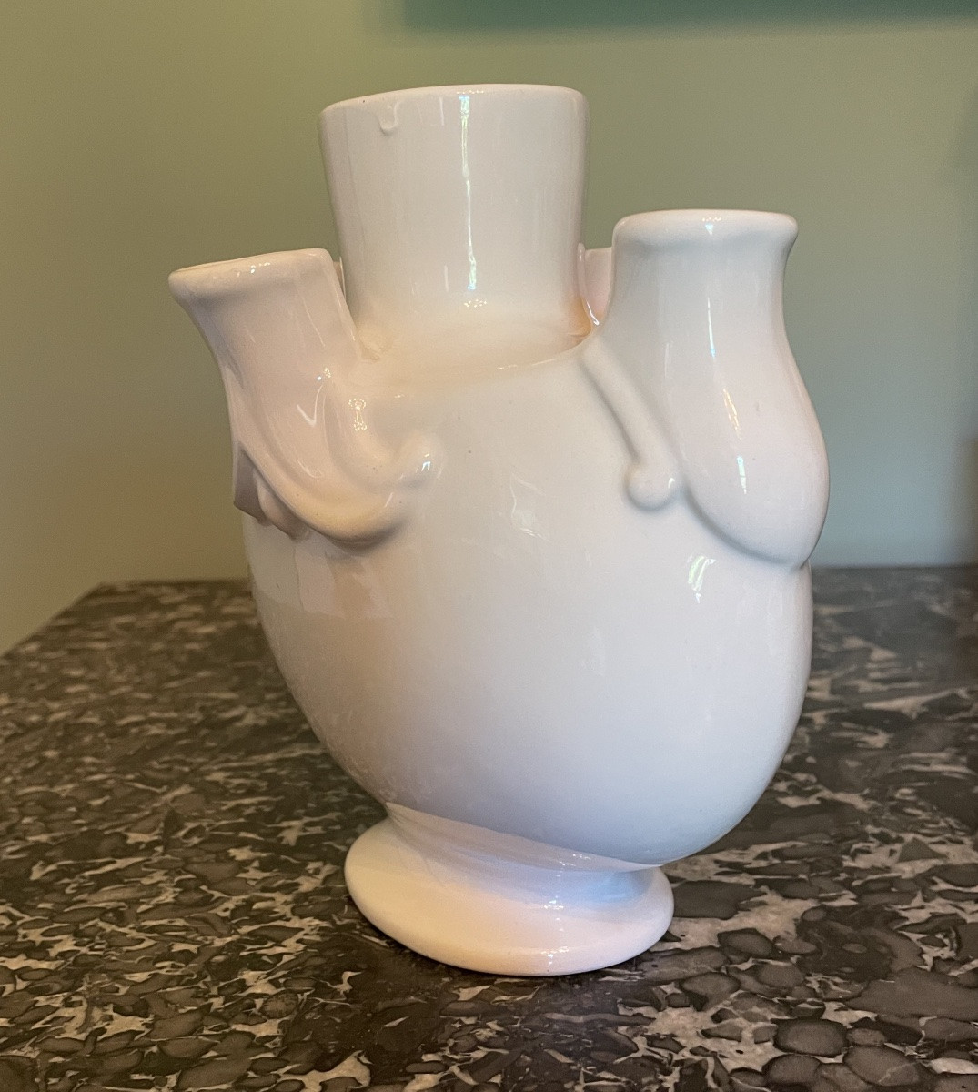 Saint-clément Earthenware Flower Vase White Earthenware Circa 1950-1960 Tulipiere -photo-2