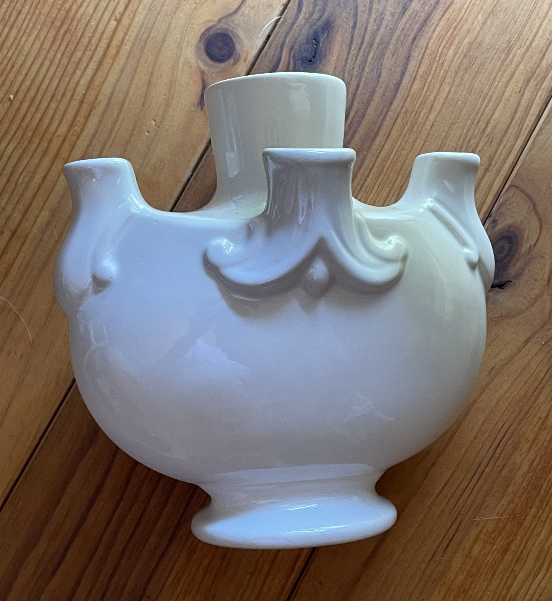 Saint-clément Earthenware Flower Vase White Earthenware Circa 1950-1960 Tulipiere -photo-3