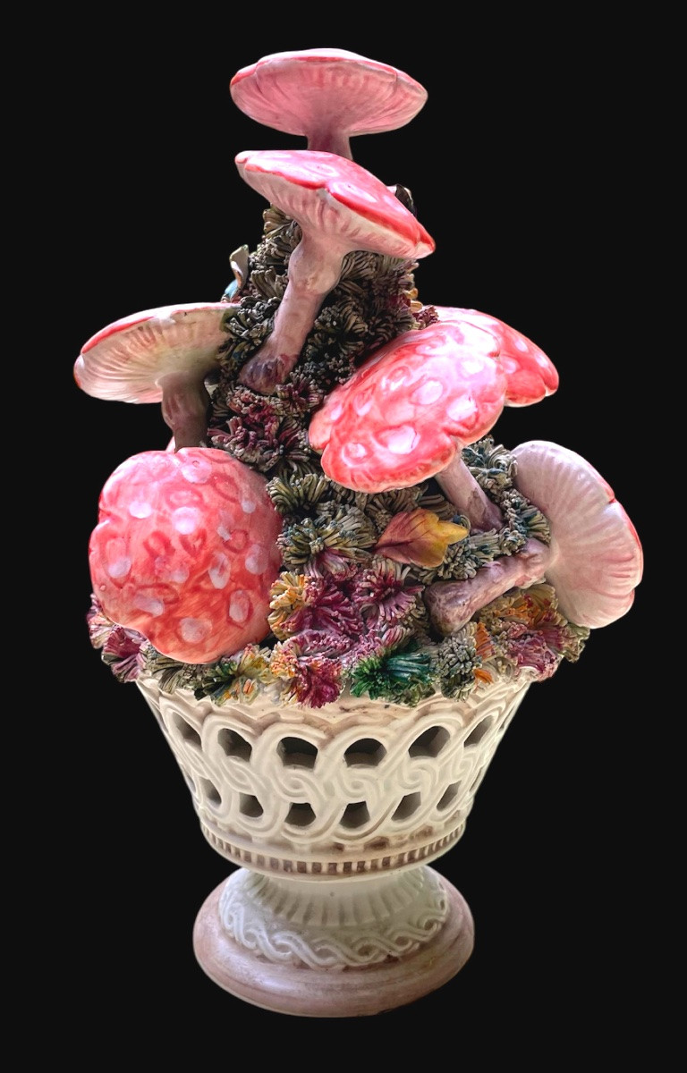 TOPIAIRE DE CHAMPIGNONS ET MOUSSE TROMPE-L'ŒIL EN PORCELAINE  TOSCANE. CÉRAMIQUE -photo-2