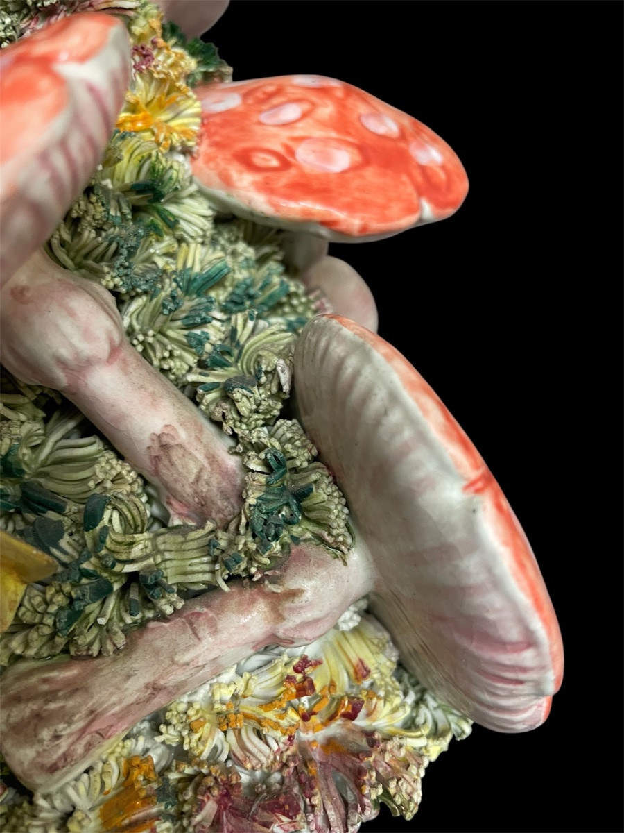 TOPIAIRE DE CHAMPIGNONS ET MOUSSE TROMPE-L'ŒIL EN PORCELAINE  TOSCANE. CÉRAMIQUE -photo-3