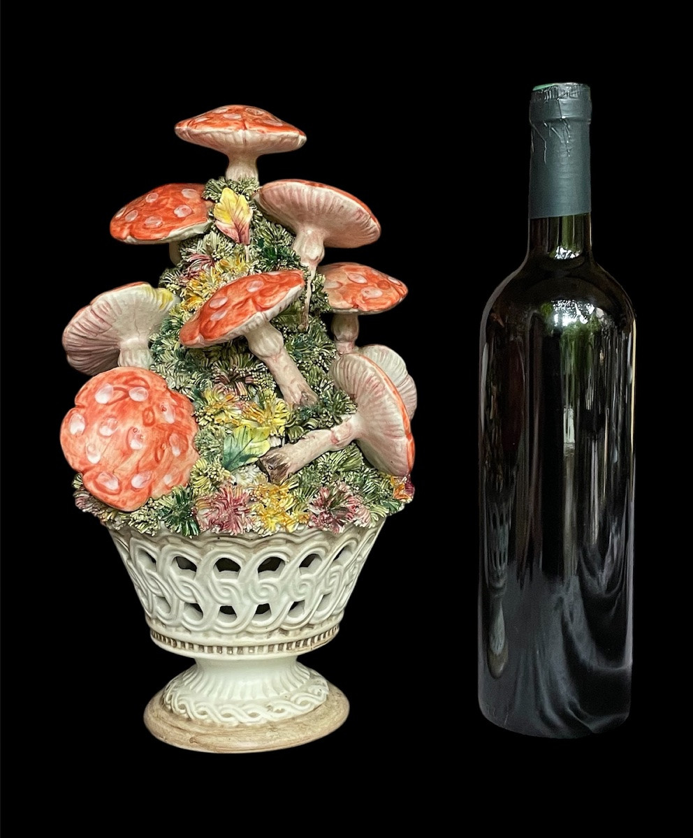 TOPIAIRE DE CHAMPIGNONS ET MOUSSE TROMPE-L'ŒIL EN PORCELAINE  TOSCANE. CÉRAMIQUE -photo-2