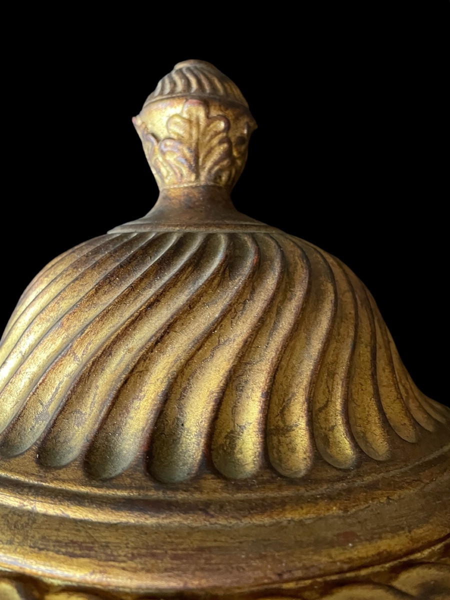 Trompe-l'œil Earthenware Wall Fountain, Gilt Wood, Italian Work, Circa 1950, Louis XVI Style-photo-3