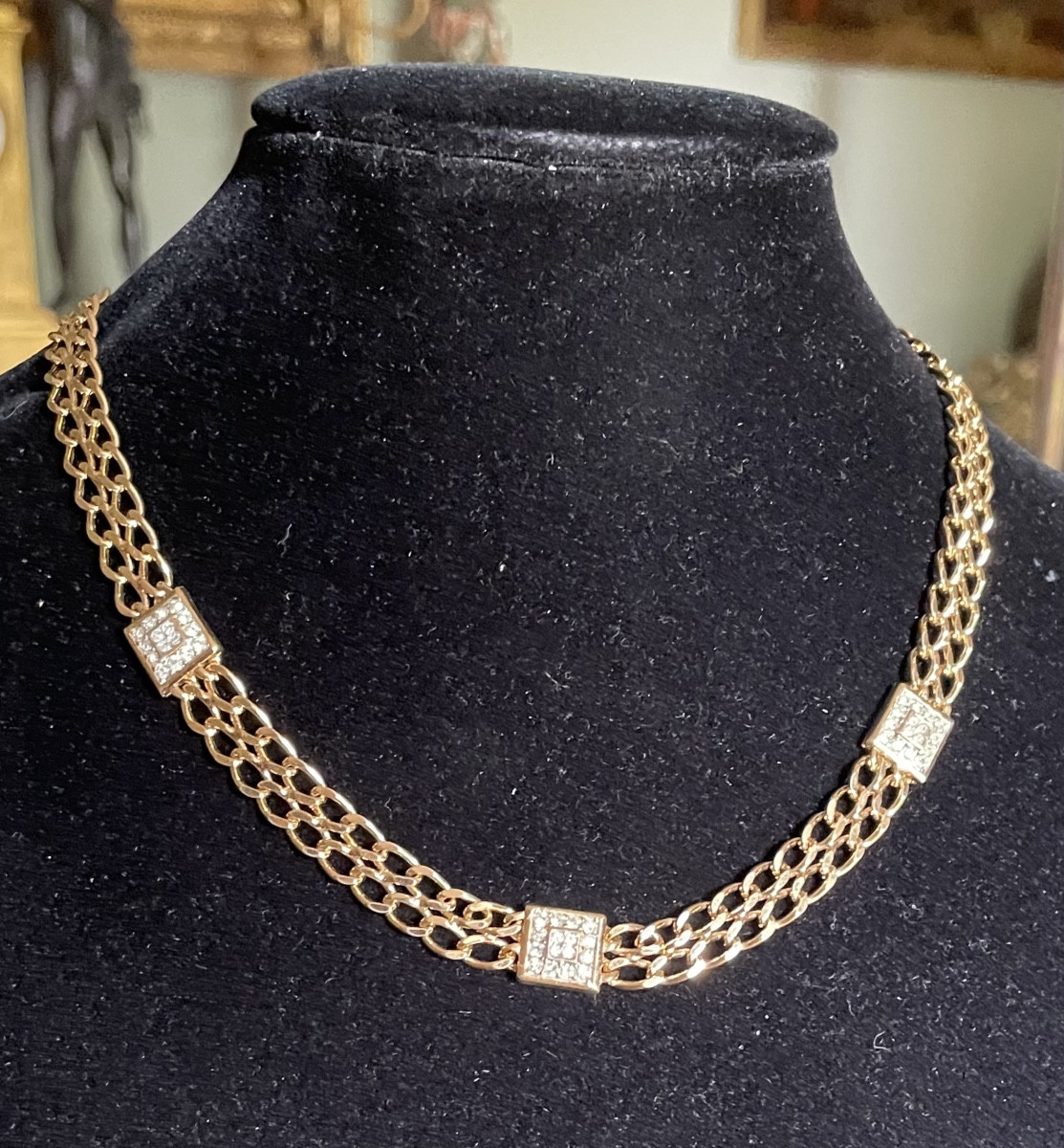 COLLIER COUTURE DE LA MAISON NINA RICCI  EN MÉTAL DORÉ  ET BRILLANTS  NINA RICCI VINTAGE 1980