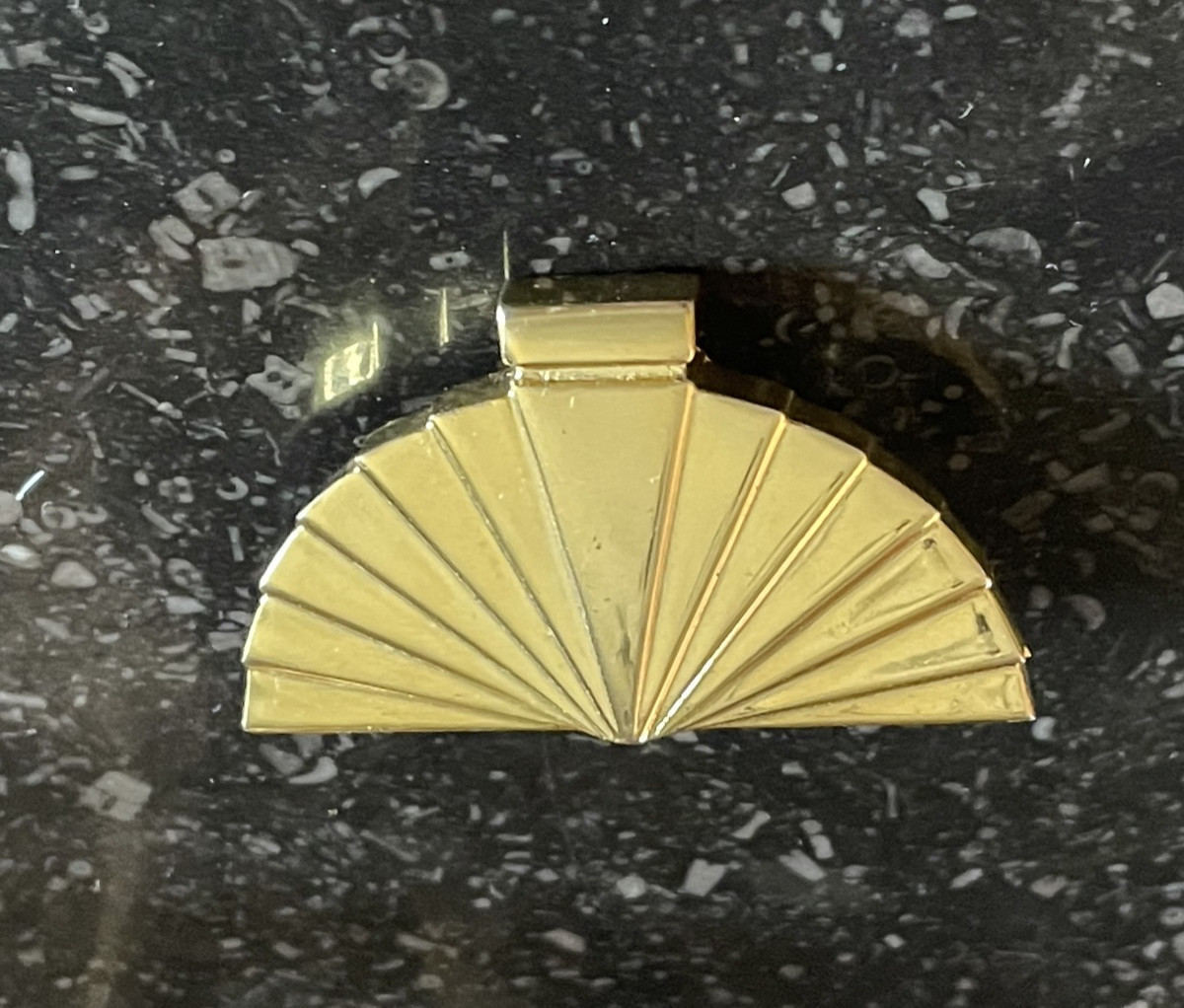 Karl Lagerfeld Designed Fan Brooch Couture Jewelry In Gold Metal 1980s-photo-5