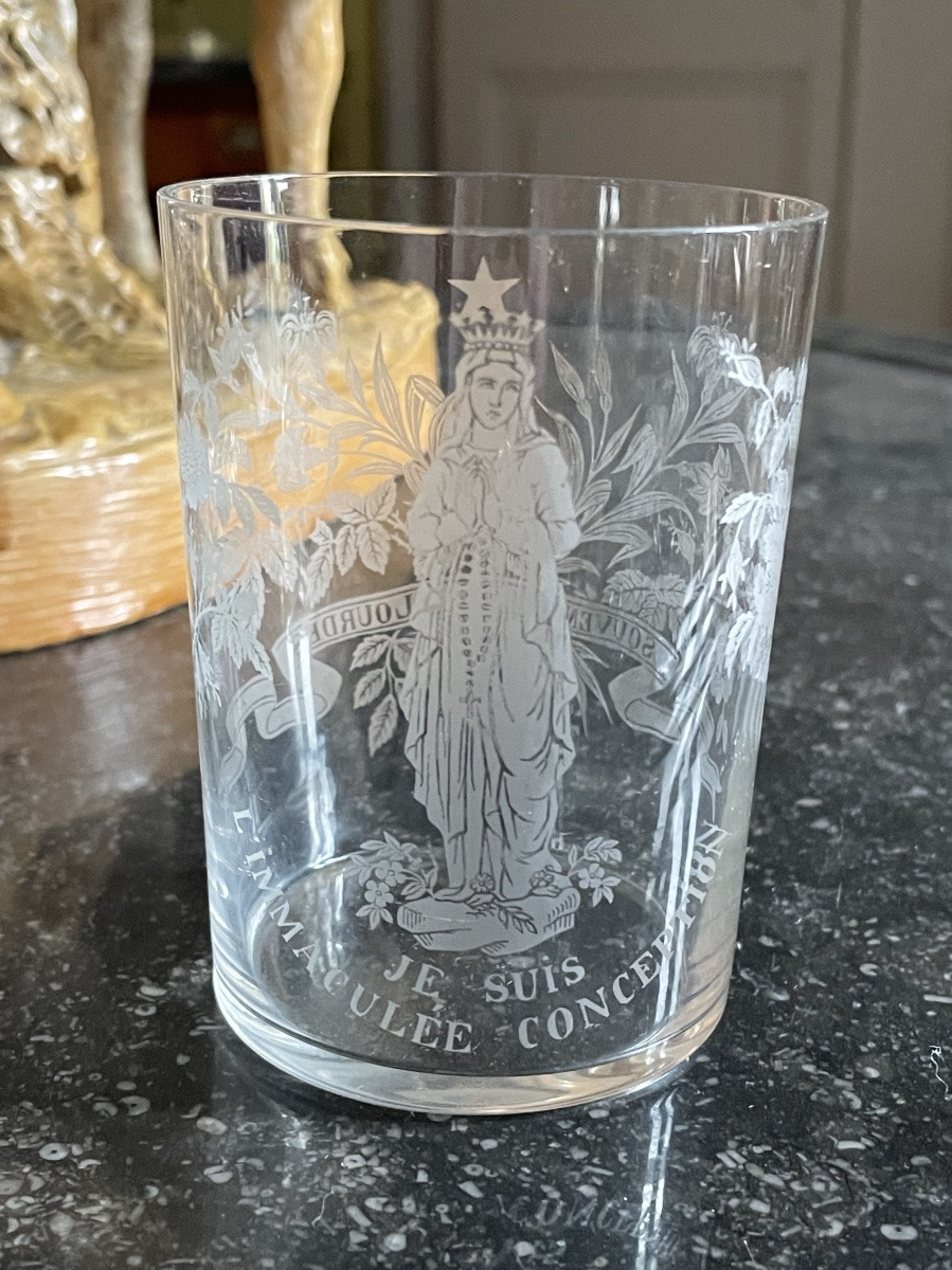VERRE  SOUVENIR  DE NOTRE-DAME DE LOURDES EN CRISTAL VERS 1930  -photo-3