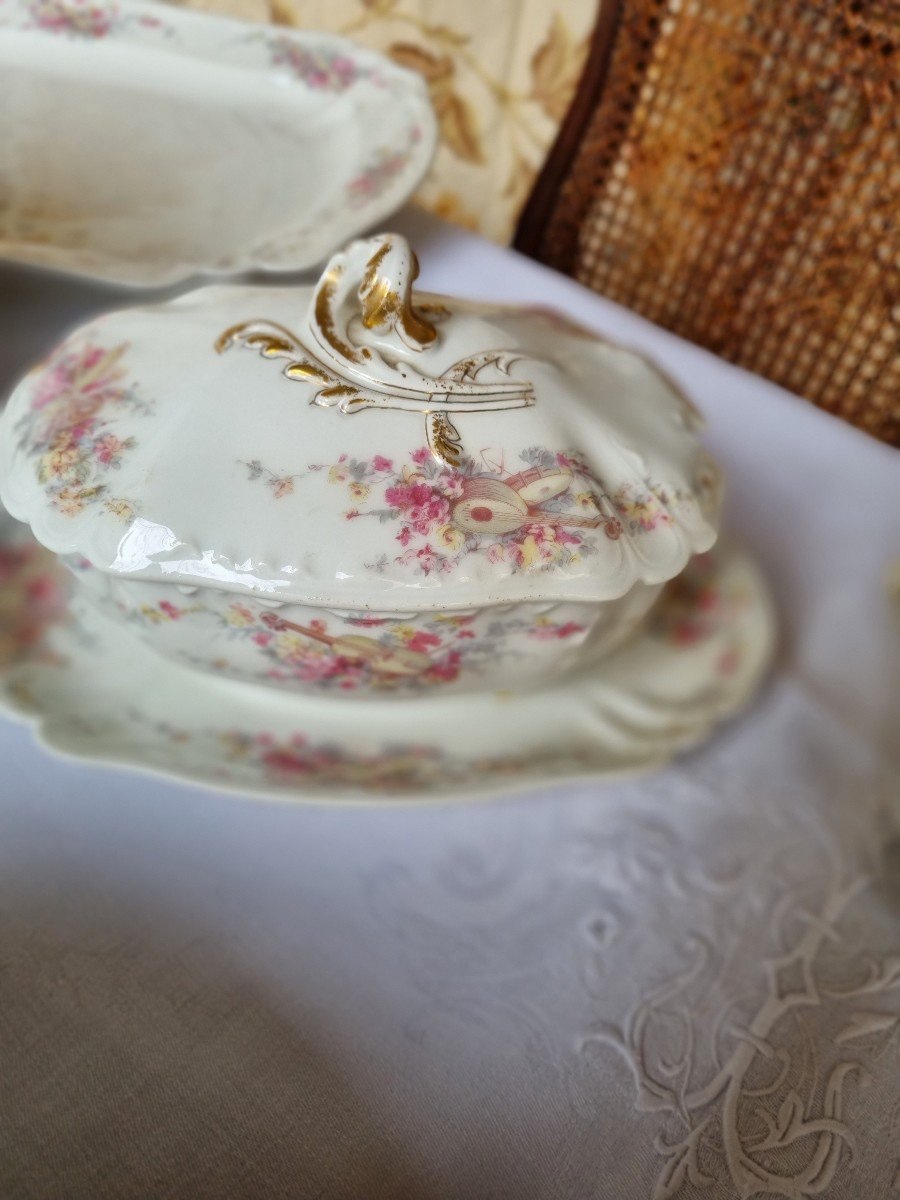 SERVICE DE TABLE DE LA MAISON HAVILAND EN PORCELAINE DE LIMOGES  FIN XIX-photo-5