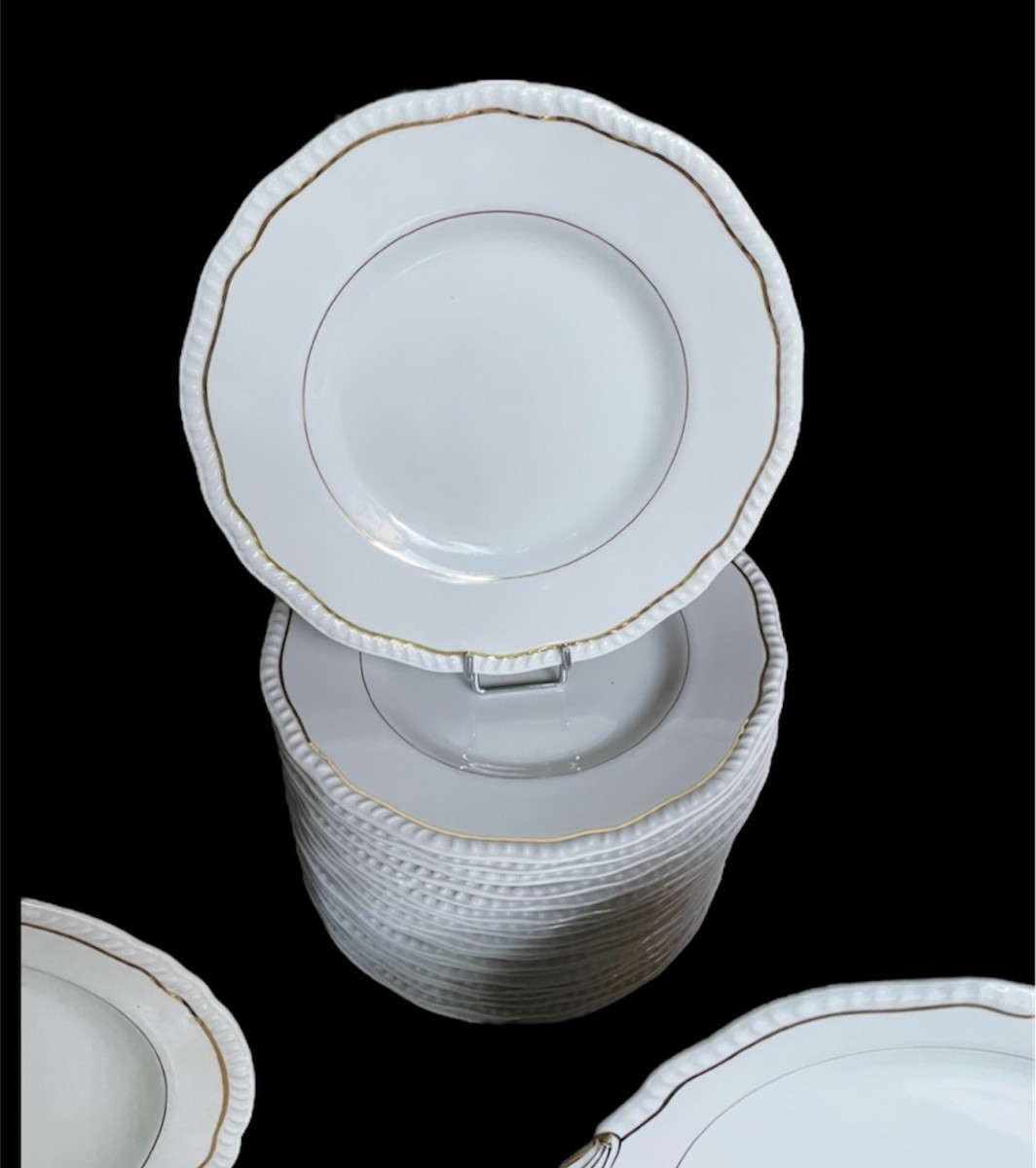 SERVICE  DE TABLE BERNARDAUD EN PORCELAINE  DE LIMOGES  67 PIÈCES -photo-3