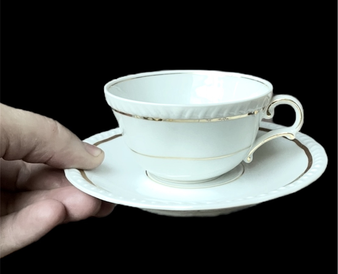 SERVICE  DE TABLE BERNARDAUD EN PORCELAINE  DE LIMOGES  67 PIÈCES -photo-8