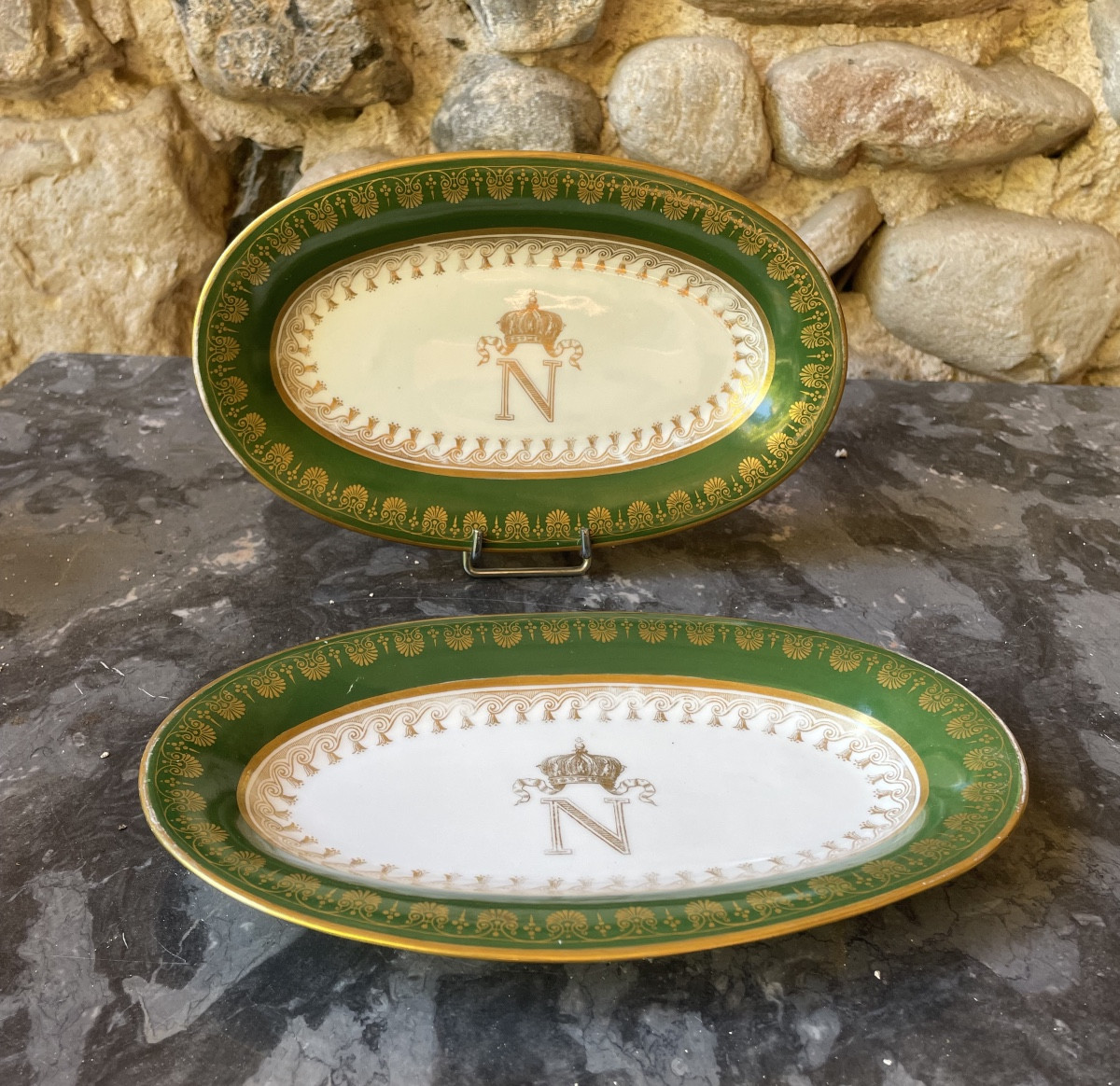 RAVIERS EN PORCELAINE AU CHIFFRE DE NAPOLÉON III  COURONNE IMPÉRIALE  TAMPON COMPIÈGNE 