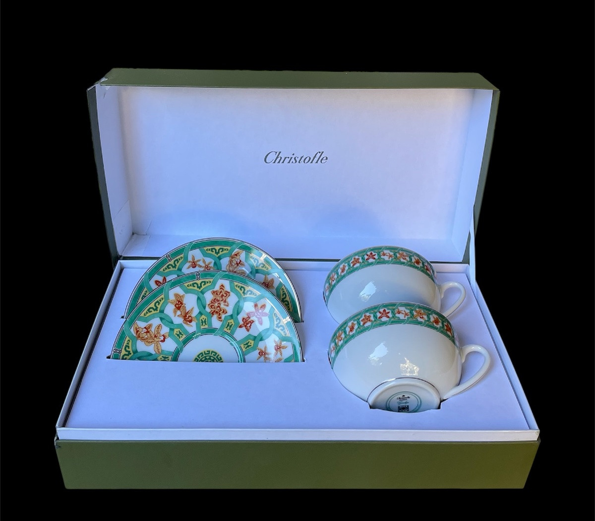 PAIRE DE TASSES À DÉJEUNER EN PORCELAINE DE LA MAISON CHRISTOFLE MODÈLE OCÉANA VERT GINKGO -photo-2
