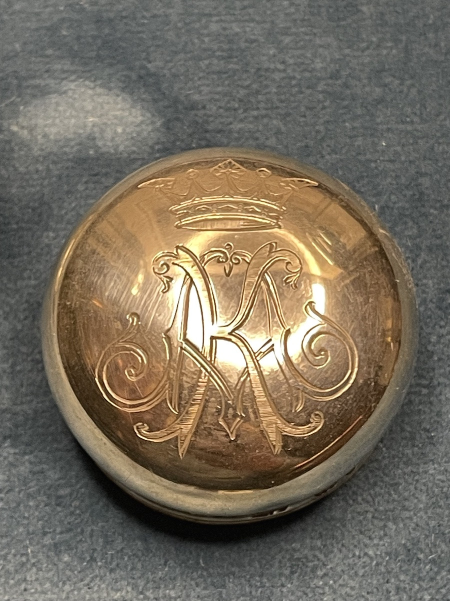 English Solid Silver And Crystal Toilet Bottles With Noble Crown And Coat Of Arms.-photo-7