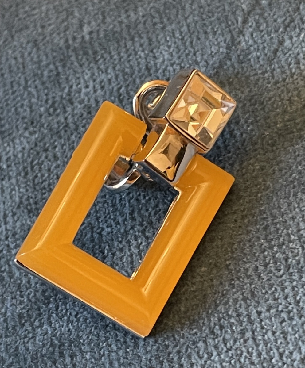 Nina Ricci Couture Set: Clips And Brooch In Silver-plated Metal And Resin, Vintage 1980-photo-4