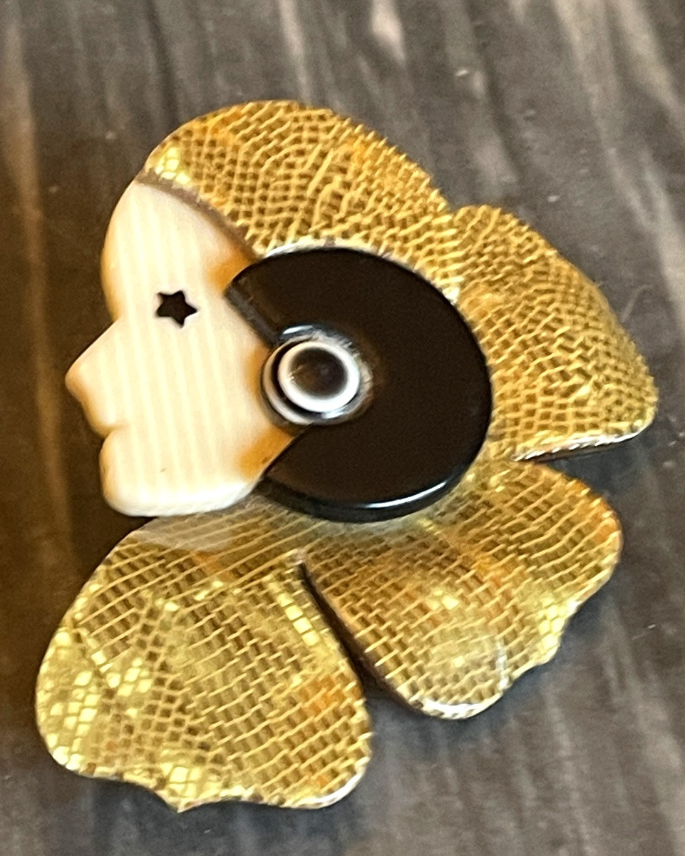 Léa Stein Paris Brooch Elegant Corolle Couture Jewelry -photo-2