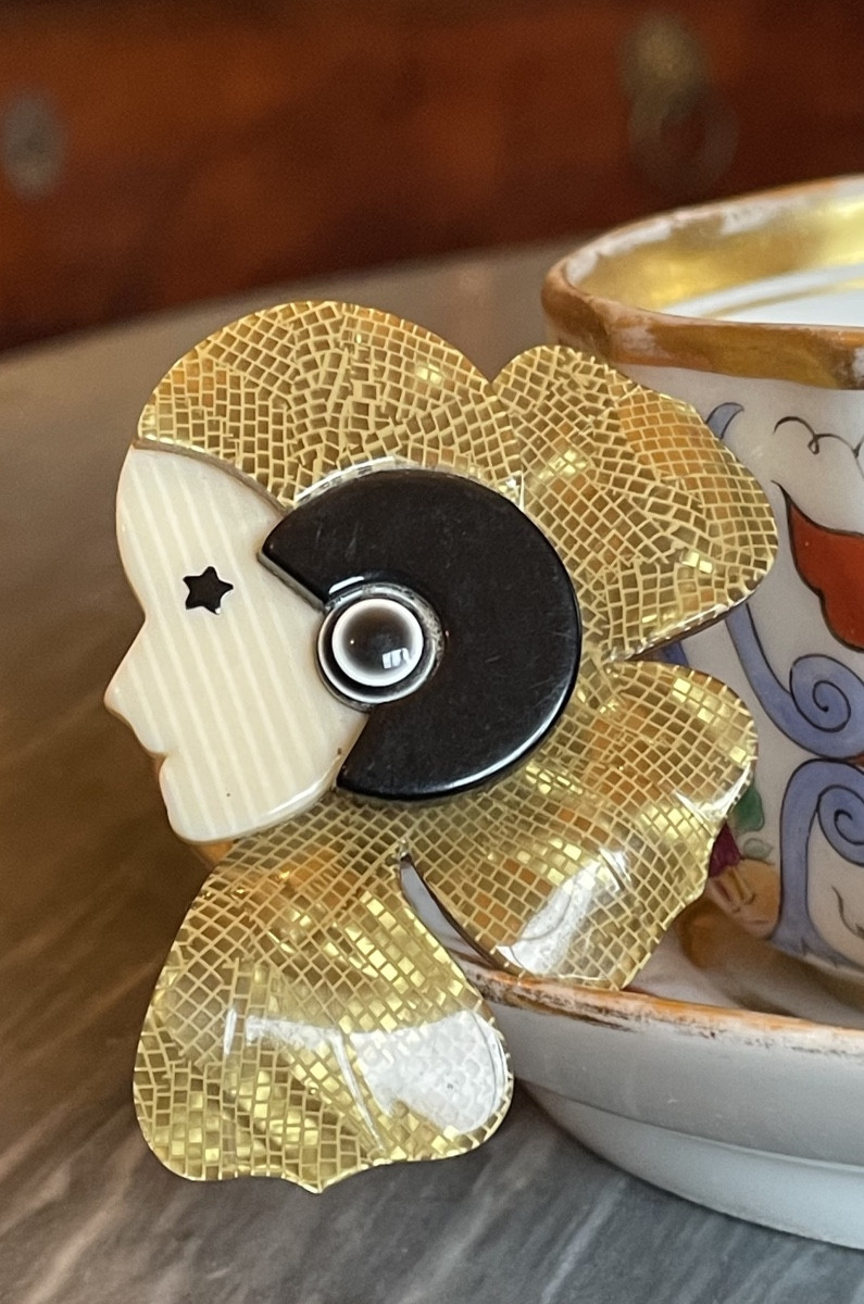 Léa Stein Paris Brooch Elegant Corolle Couture Jewelry 