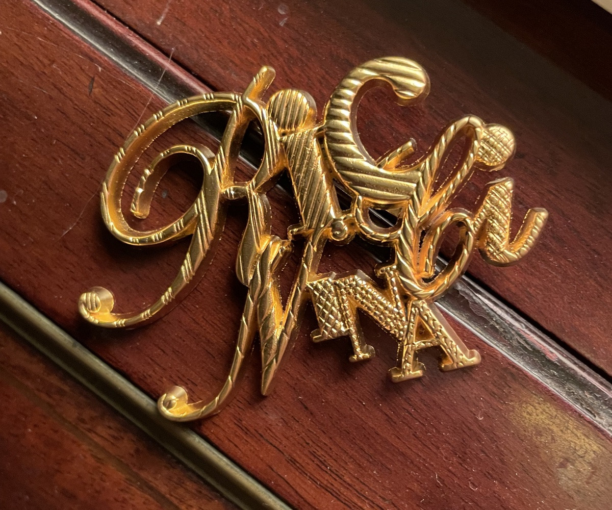 BROCHE DE LA MAISON  NINA RICCI EN MÉTAL DORÉ  VINTAGE BIJOUX COUTURE-photo-4