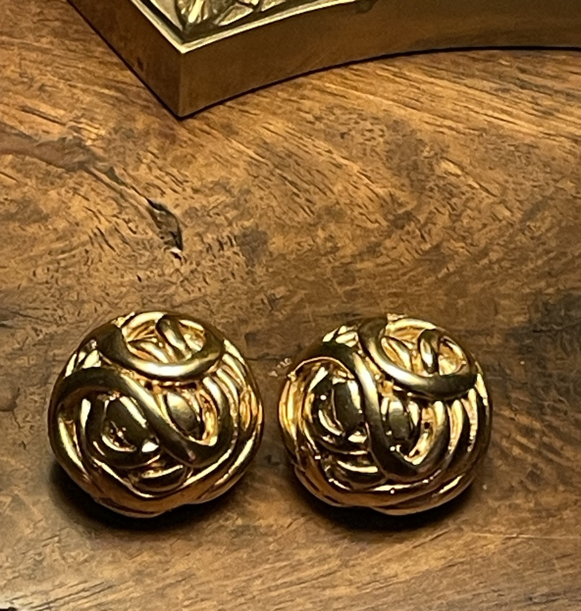 Vintage Gold-tone Jacky De G Designer Couture Clip-on Earrings-photo-4