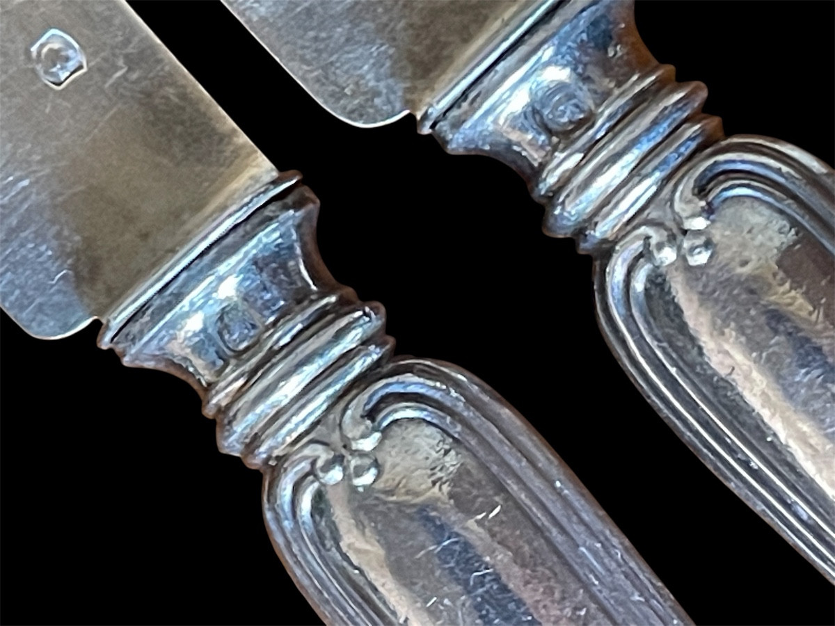 SÉRIE DE 6 COUTEAUX À FRUITS OU ENTREMETS ARGENT MASSIF  POINÇON MINERVE STYLE LOUIS XVI  -photo-4