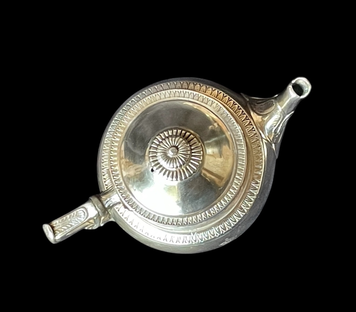 THÉIÈRE EN MÉTAL  ARGENTÉ DE L'ORFÈVRE CAYLAR & BAYARD GRAVÉE D'UNE COURONNE IMPÉRIALE  NOBLE -photo-4