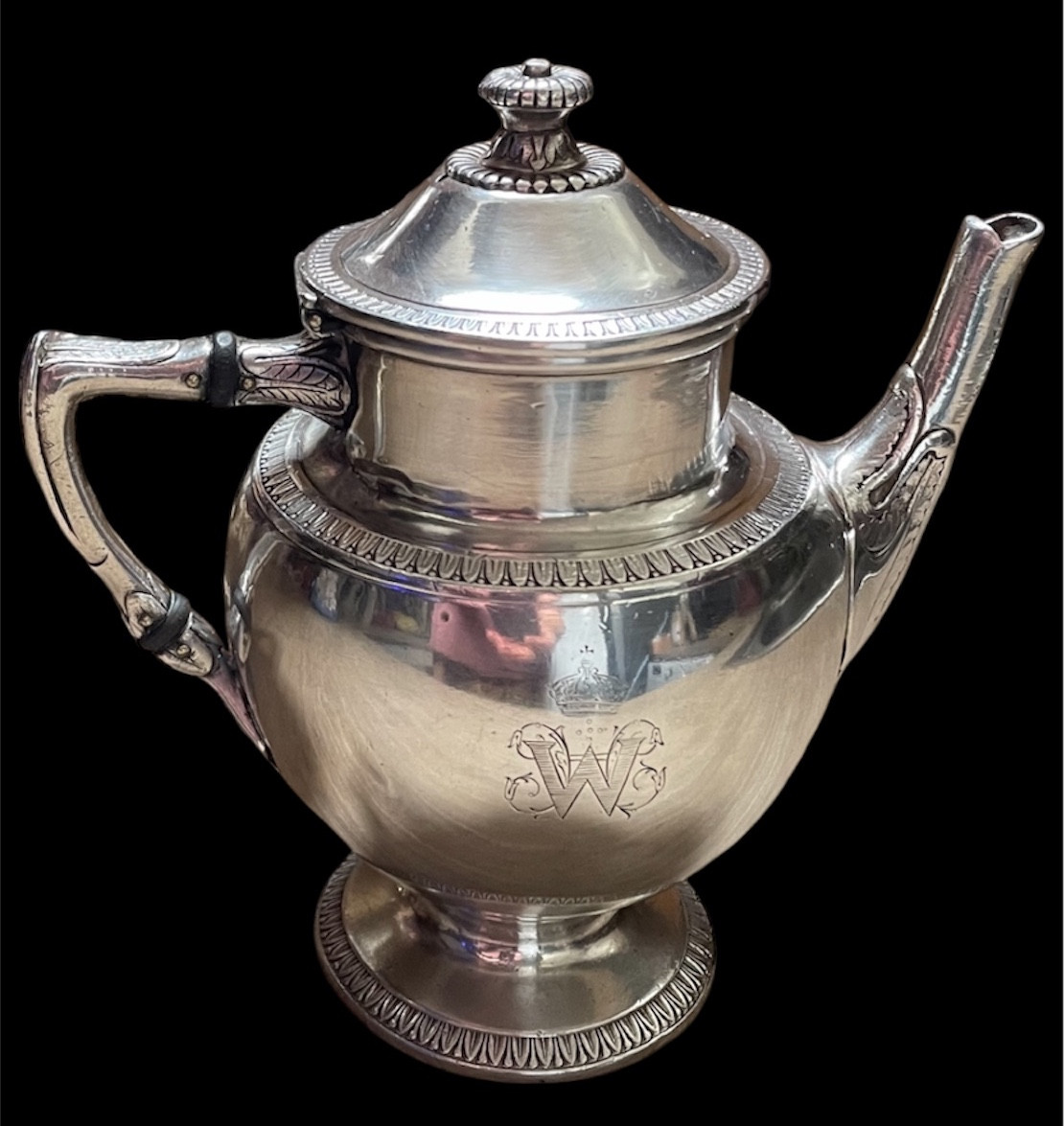 THÉIÈRE EN MÉTAL  ARGENTÉ DE L'ORFÈVRE CAYLAR & BAYARD GRAVÉE D'UNE COURONNE IMPÉRIALE  NOBLE -photo-8