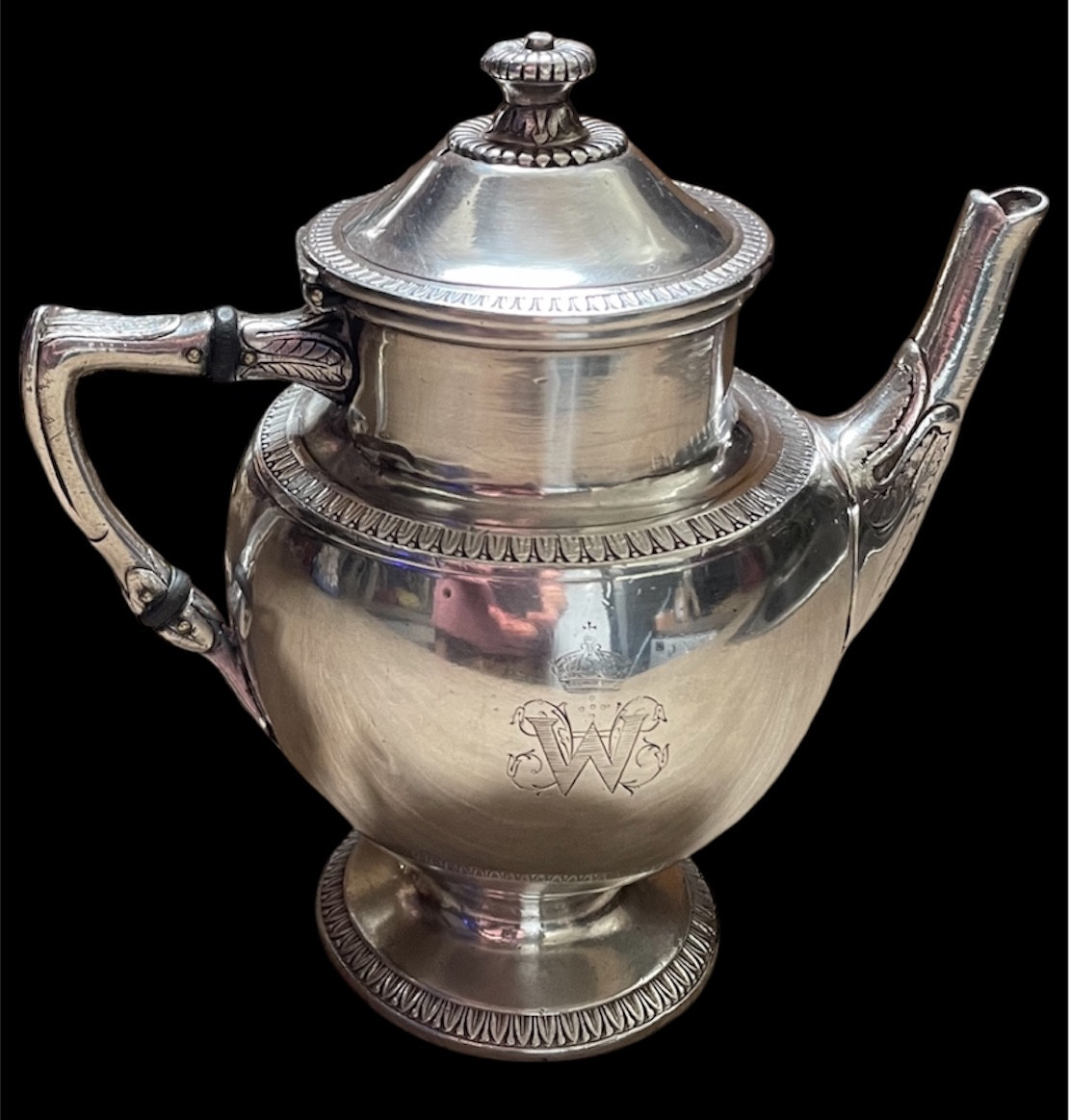 THÉIÈRE EN MÉTAL  ARGENTÉ DE L'ORFÈVRE CAYLAR & BAYARD GRAVÉE D'UNE COURONNE IMPÉRIALE  NOBLE 