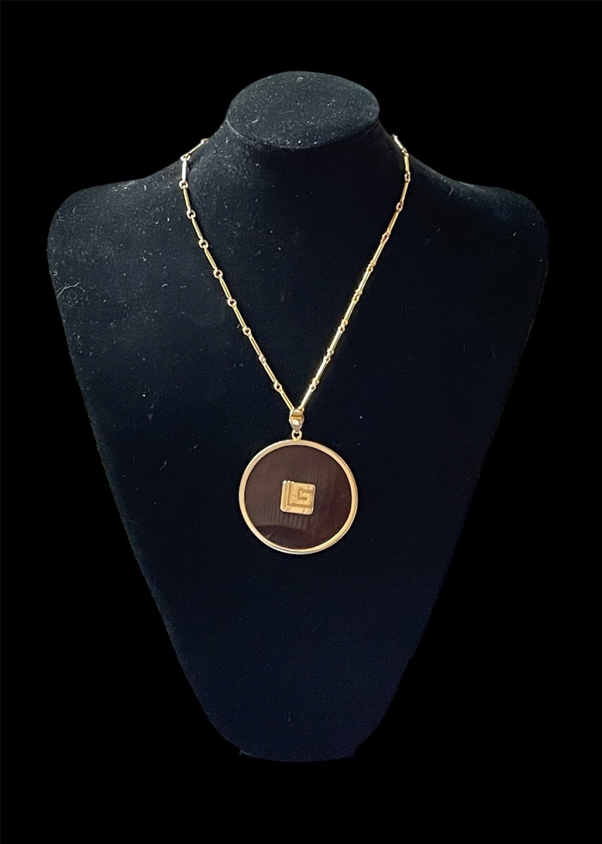 COLLIER DE LA MAISON GUY LAROCHE EN MÉTAL DORÉ ET RÉSINE AMBRÉE  BIJOUX COUTURE PARIS -photo-3