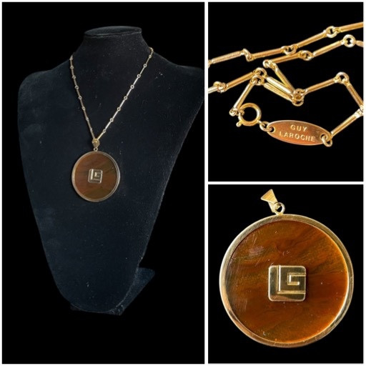 COLLIER DE LA MAISON GUY LAROCHE EN MÉTAL DORÉ ET RÉSINE AMBRÉE  BIJOUX COUTURE PARIS 