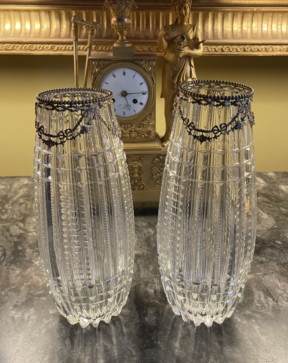 PAIRE DE VASES EN CRISTAL TAILLÉ À MONTURE PERLÉE  STYLE LOUIS XVI VERS 1920 -1930 ART DÉCO -photo-1