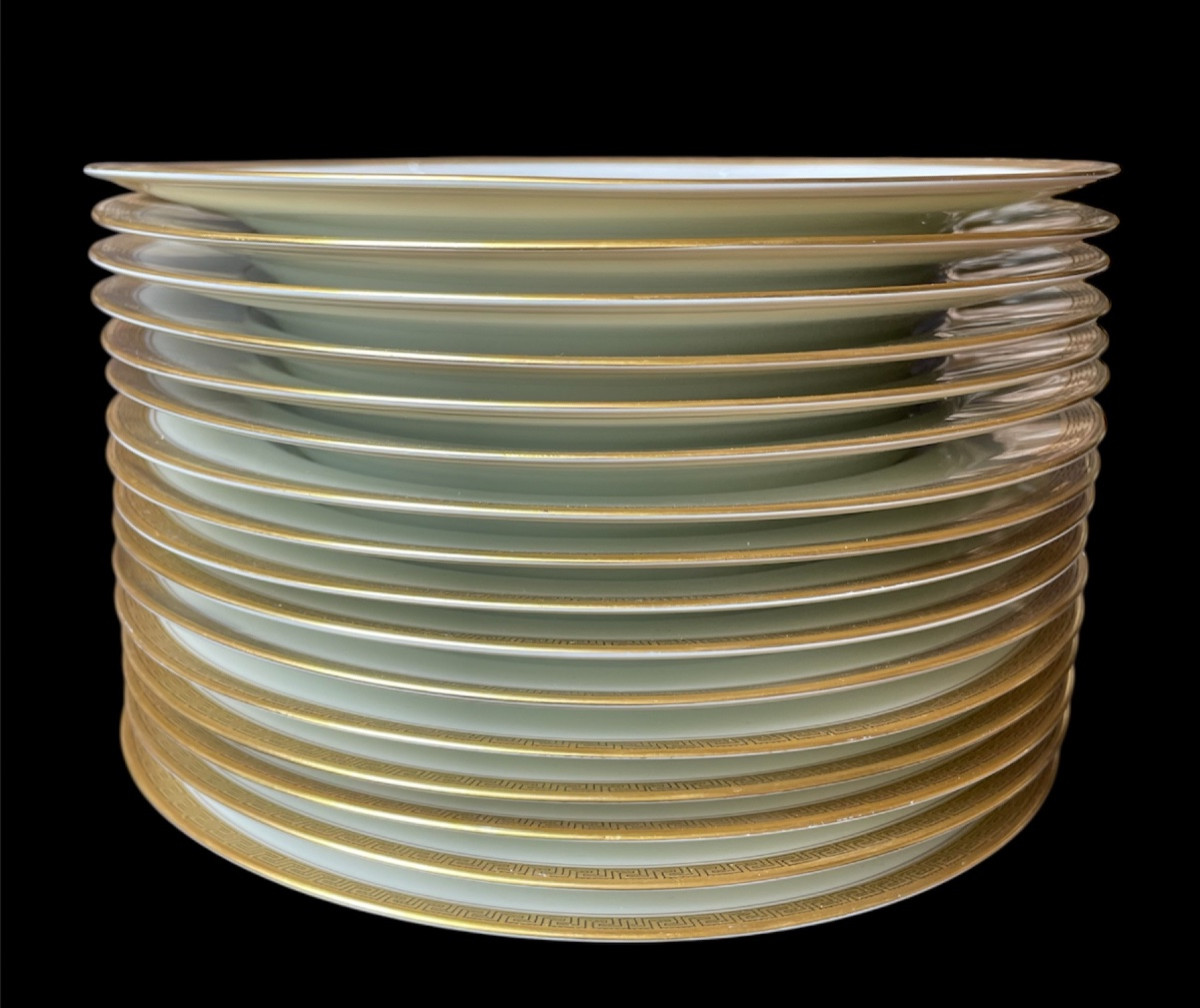 Limoges Porcelain Dinner Service By Maison Vignaud, With A Gilded Greek Geometric Frieze-photo-2