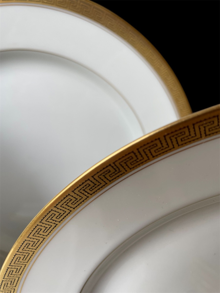 Limoges Porcelain Dinner Service By Maison Vignaud, With A Gilded Greek Geometric Frieze-photo-4