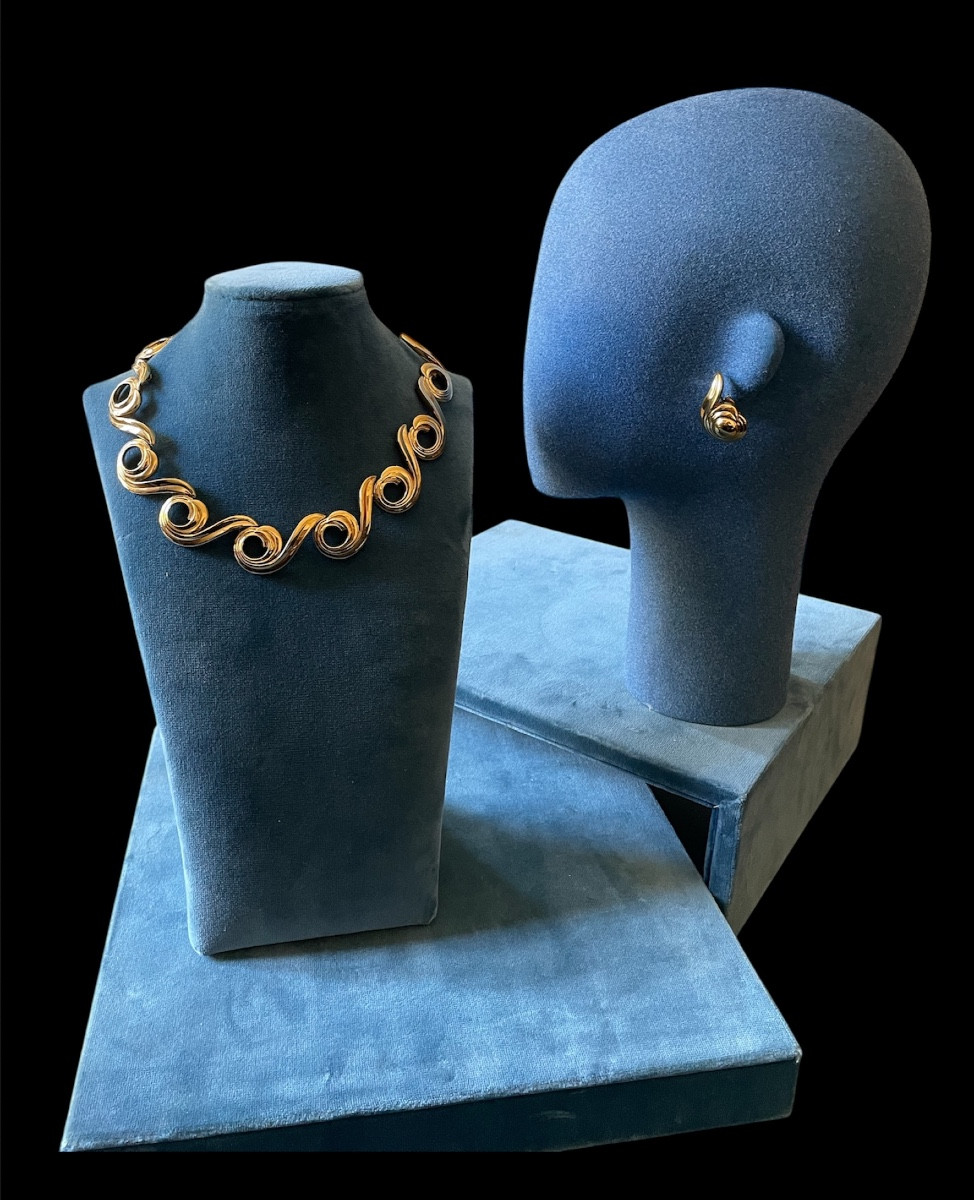 Nina Ricci Necklace And Clip Set In Gold-plated Metal, Vintage Couture Jewelry