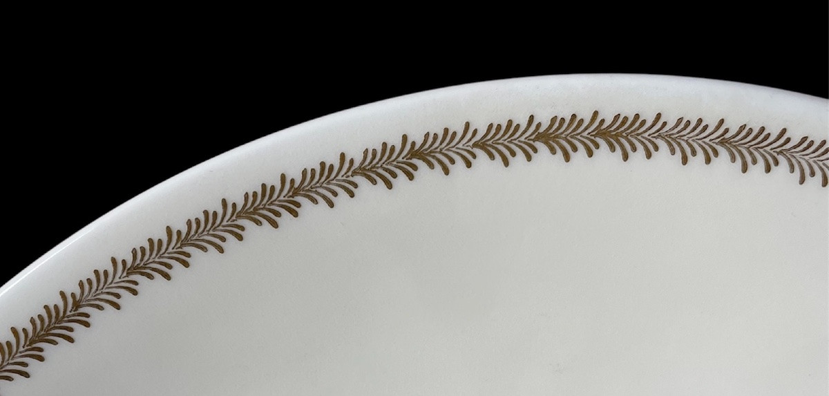 Raynaud Tableware Set In Limoges Porcelain With Gold Rim-photo-1