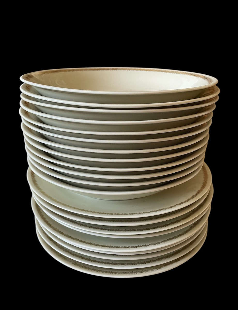 Raynaud Tableware Set In Limoges Porcelain With Gold Rim-photo-8