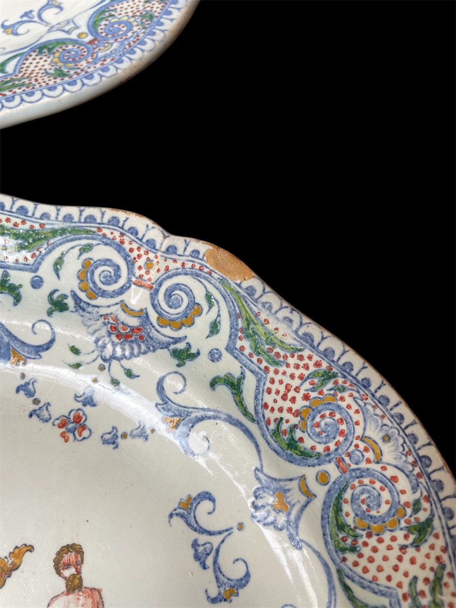 ASSIETTES EN FAÏENCE DE GIEN ARMORIE DE LA FAMILLE DE ROUGÉ COURONNE DE MARQUIS NOBLESSE BLASON-photo-5