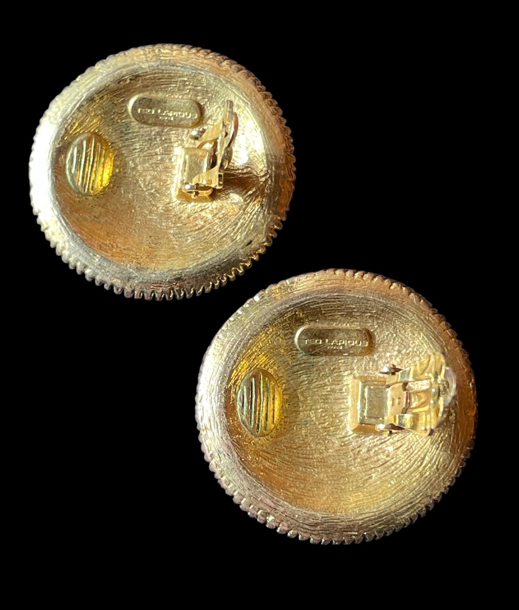 BOUCLES D'OREILLES  CLIPS DE LA MAISON TED LAPIDUS EN MÉTAL DORÉ  VINTAGE BIJOUX COUTURE  -photo-4