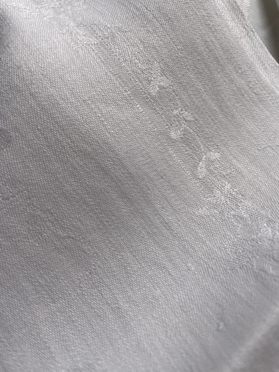Set Of 6 Linen Damask Napkins With Marquis Crown On An Rc Noble Monogram-photo-8