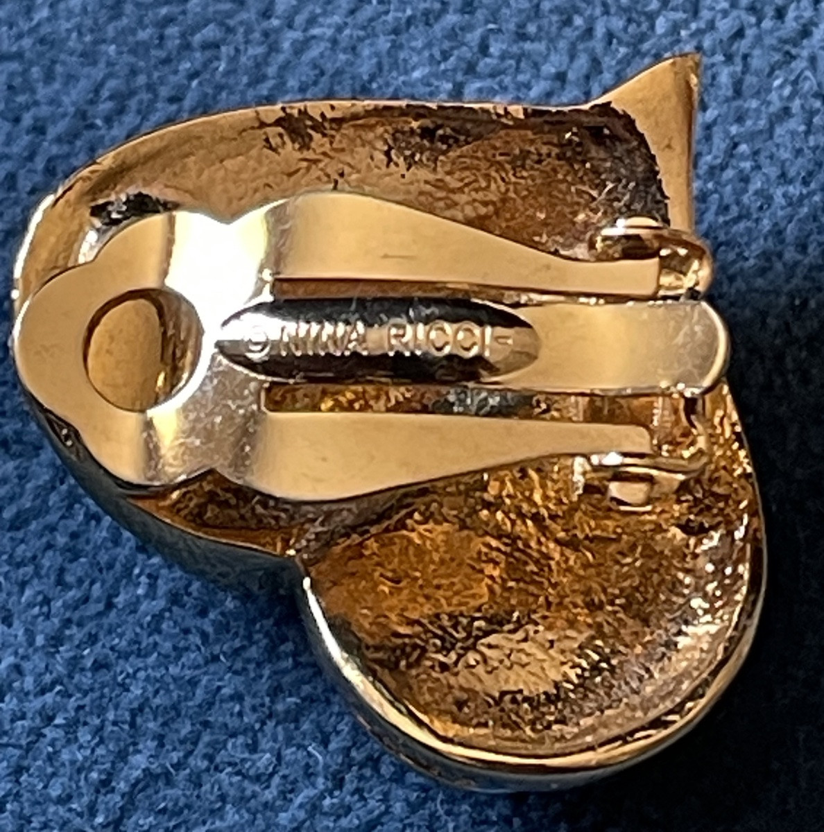 BOUCLES D'OREILLES CLIPS NINA RICCI EN MÉTAL DORÉ ET STRASS  VINTAGE BIJOUX ESPRIT COUTURE-photo-4