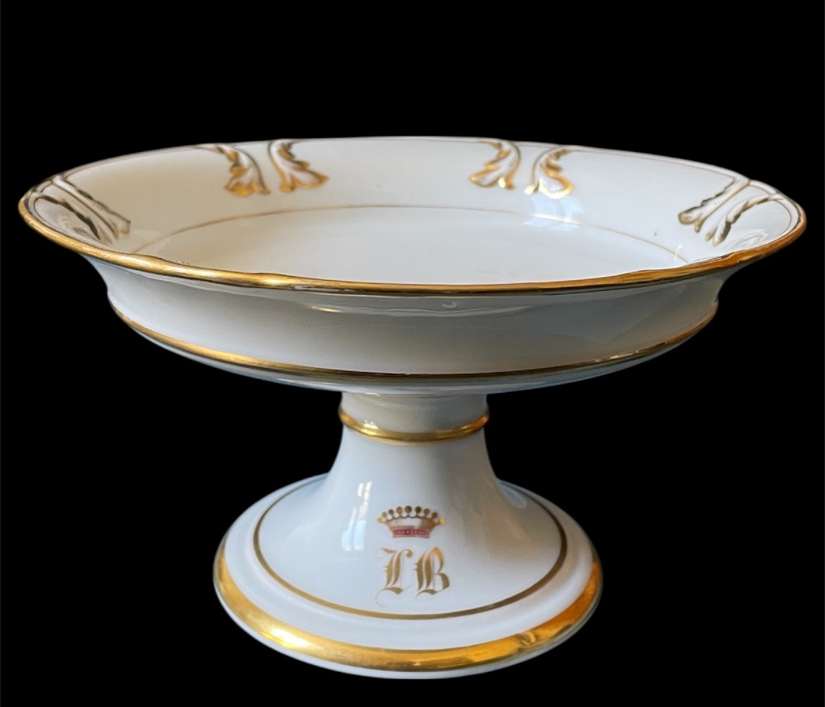 COUPE EN PORCELAINE DE PARIS COURONNE COMTALE COMTE ARISTOCRATIE NOBLESSE   