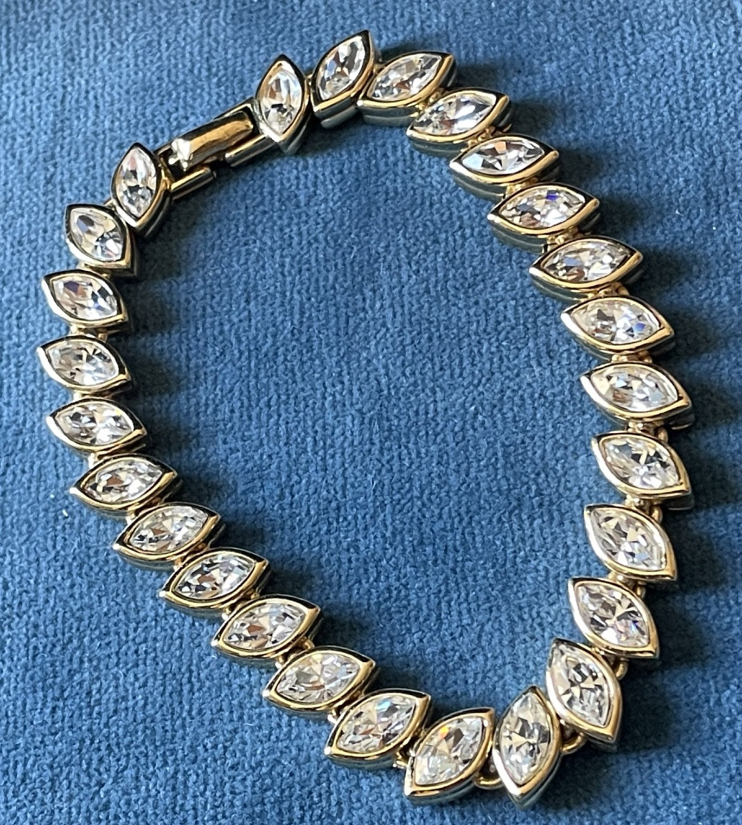 Nina Ricci Couture Bracelet In Gold-plated Metal And Rhinestones - Vintage Style Jewelry-photo-7